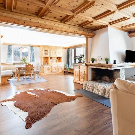 Spacious Apartment With Fantastic Alpine Panorama Сейнт Мориц Екстериор снимка
